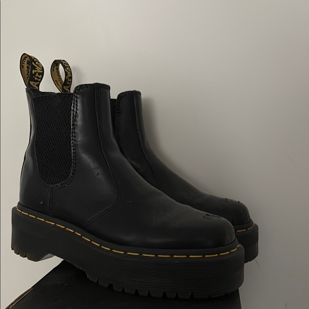 2976 SMOOTH LEATHER PLATFORM CHELSEA BOOTS